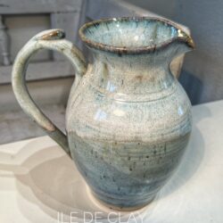 Grote kan met oor - met Beemsterklei