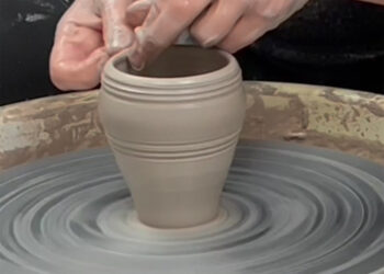 Vol: Kennismaken met Pottenbakken - Workshop draaien: Zaterdag 6 december 9:30 - 12:30 - Image 2